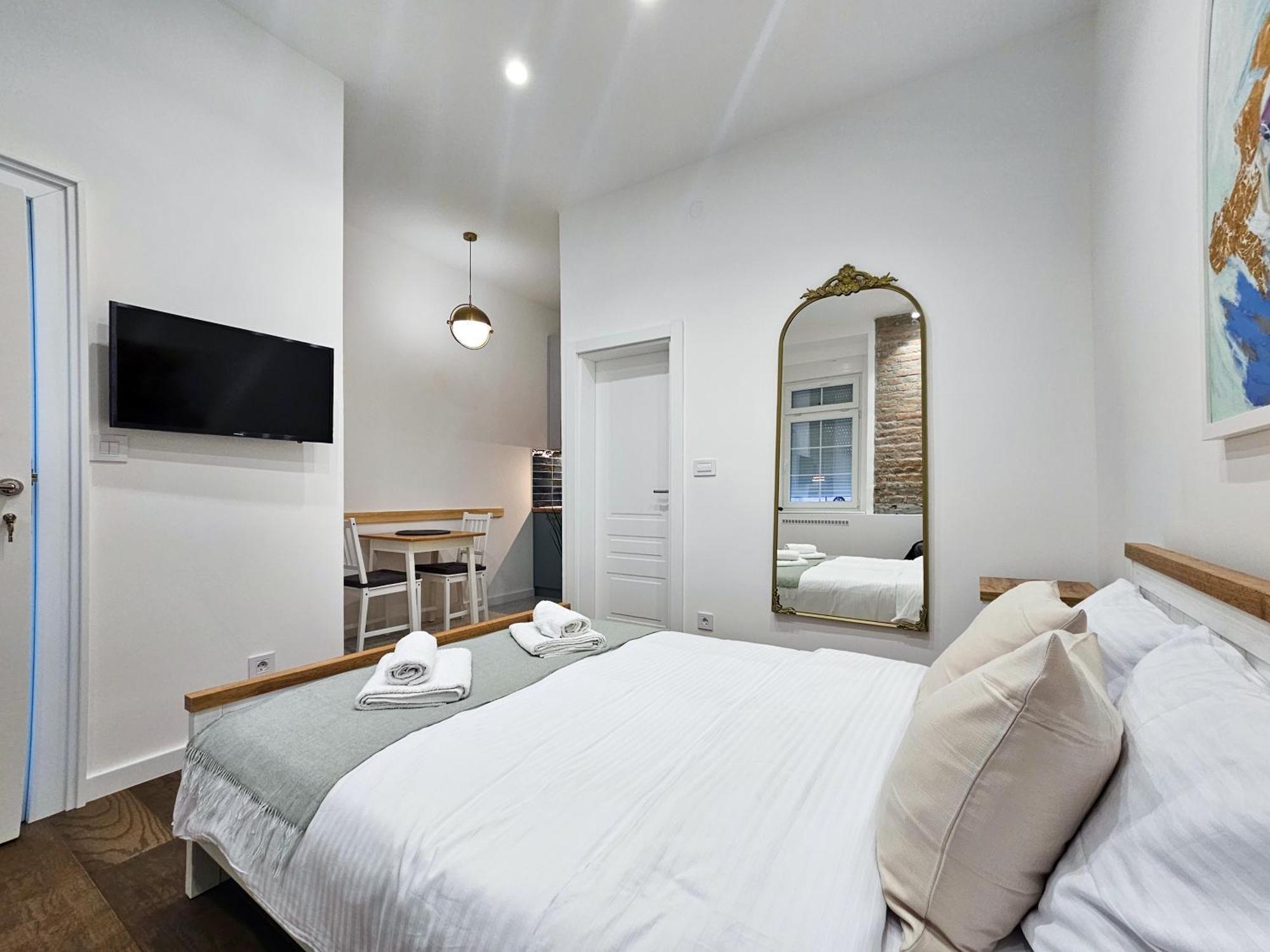 Easy Life Apartment เบลเกรด ภายนอก รูปภาพ